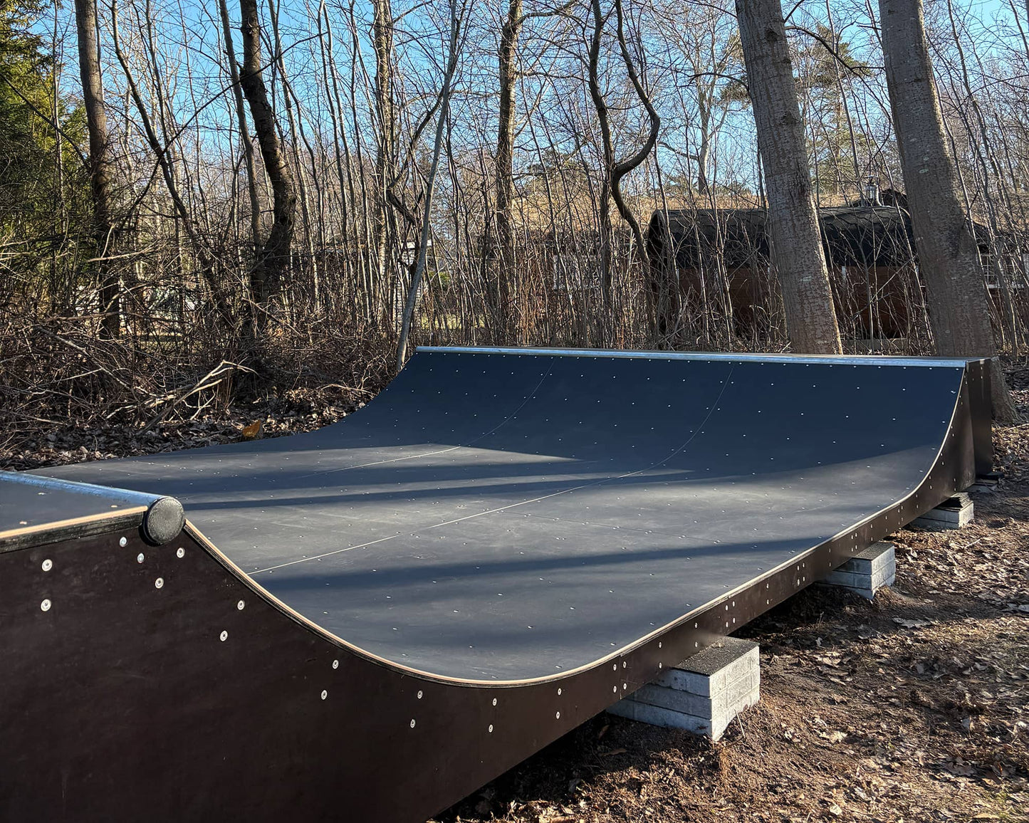 Færdigmonteret Minirampe / Halfpipe