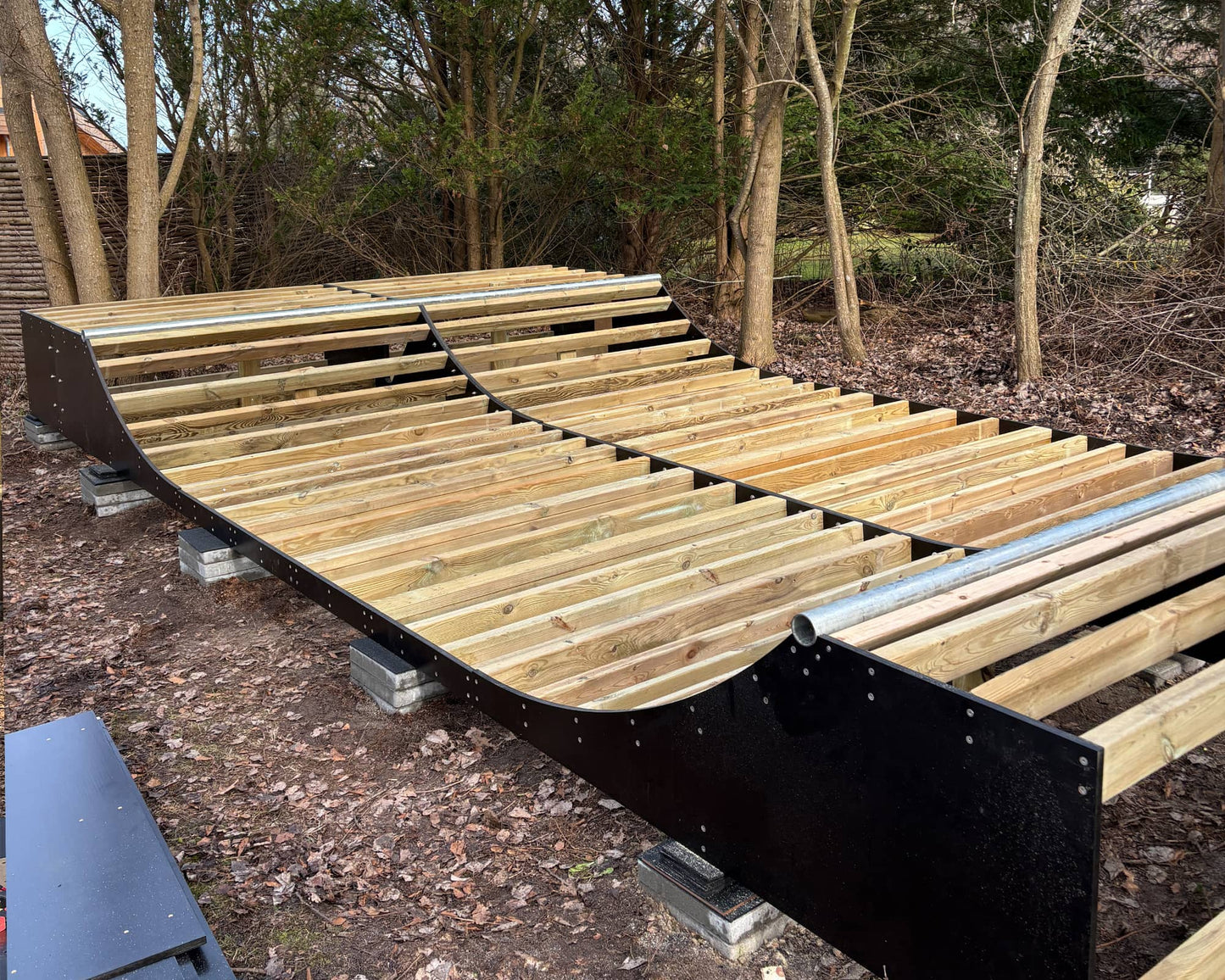 Færdigmonteret Minirampe / Halfpipe